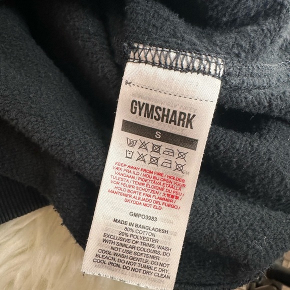 Gymshark Crest Sweatshirt - Picture 8 of 9